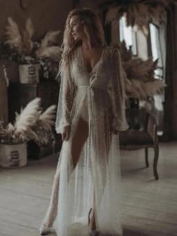 Pearls Long Sleeve Wedding Jacket Tulle Party Shawl Bolero Floor-Length Bridal Cape Sexy Pearl Robe Customized