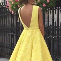 Cute Yellow Cocktail Dresses Short 2023 Women Plunging Neckline Prom Dresses Lace Tea-Length A-Line Homecoming Gown Plus Size
