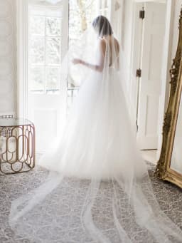 TOPQUEEN V25L Bridal Veils With Long Blusher Veil 3M*3M Elegant Off White Two Layer Veu Of Bride With Comb Boho Veil Cathedral