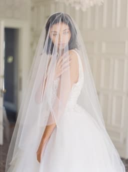 TOPQUEEN V25L Bridal Veils With Long Blusher Veil 3M*3M Elegant Off White Two Layer Veu Of Bride With Comb Boho Veil Cathedral