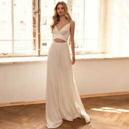 Customized Weilinsha Simple White Wedding Dresses Sleeveless Jersey Beach Spaghetti Straps Backless Bridal Gowns With V-Neck Cus