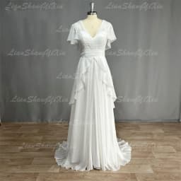 Bohemian Chiffon Wedding Dress Deep V Neck Ruffle Short Sleeve Lace Appliques Backless A-Line Bridal Gown Beach Wedding Dress
