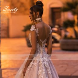 Graceful Wedding Dress Embroidered Lace With A-Line Ball Gowns O-Neck Sleeveless Bride Dress Robe De Mariee Glitter Customized