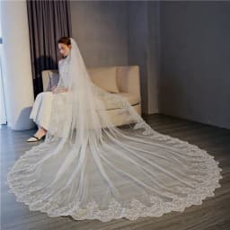 Luxury Long White Bridal Veil 3 Meters Long Lace Veil Wedding Accessories + Metal Comb