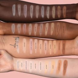 Huda Beauty Delicate Setting Powder Lasting Without Shedding Makeup Control Oil Locking Moisture Create Zero Pore Base Makeup