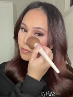 Huda Beauty Delicate Setting Powder Lasting Without Shedding Makeup Control Oil Locking Moisture Create Zero Pore Base Makeup