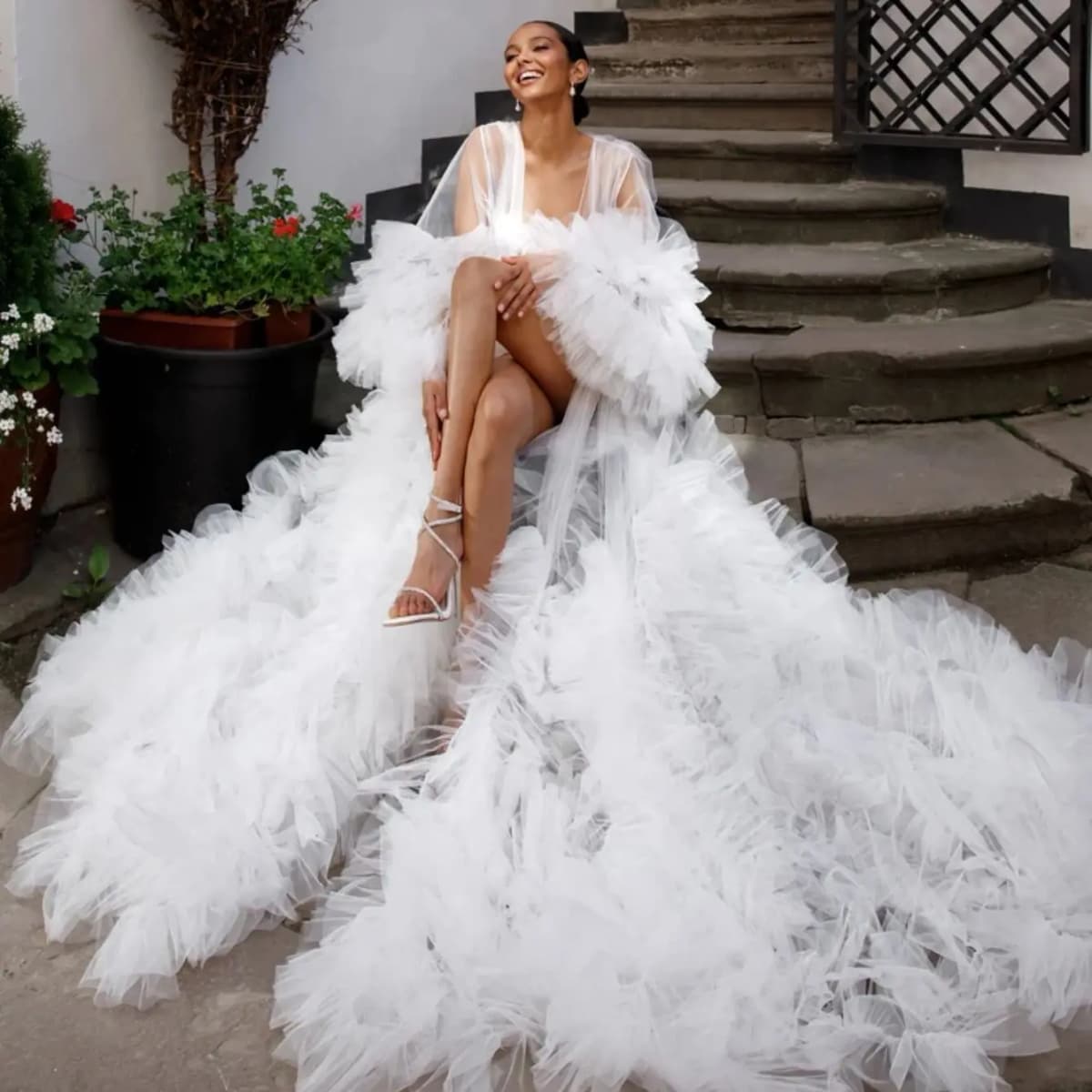 Sexy Wedding Robe Maxi Bride Bathrobe Customized Including Bodysuit Lingerie Women Gowns Tulle Robe Dress For Babyshower