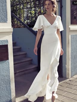 Simple Satin Wedding Dress V Neck Short Sleeve Backless Mermaid Bridal Gowns Front Split Floor Length Minimalist Robe De Noiva