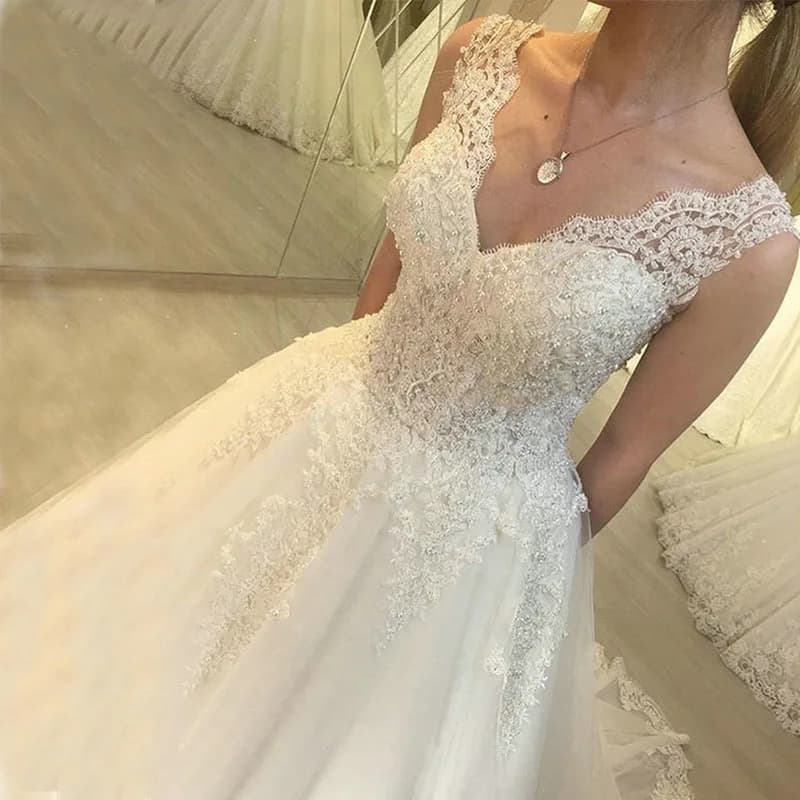 Customized ZJ9218 Sweetheart Pearls Charming Sexy Floral Appliques Lace Wedding Dress Bride Dresses For Women 2023