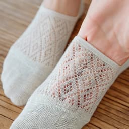 Qisin 5Pairs Women Silicone non-slip invisible Socks Summer Solid Color Mesh Ankle Boat Cotton Slipper No show Female Socks