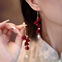 Vintage Wine Red Flocking Flower Drop Earrings For Women Jewelry 2026 Trending Long Bowknot Crystal Pearl Bridal Dress Earrings