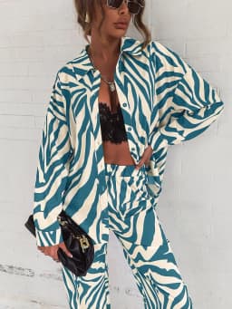 2022 Cross Border Hot Edition Street Trendy Print Trouser Set Long Sleeve Full Screen Print Off Shoulder Shirt Set