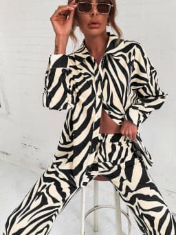 2022 Cross Border Hot Edition Street Trendy Print Trouser Set Long Sleeve Full Screen Print Off Shoulder Shirt Set