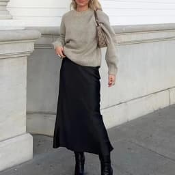 HXAO Satin Midi Women Skirt Mid Waist Folds Lady Skirt 2024 Spring Summer New Fashion Elegant Casual Office Women Clothing