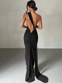 Hugcitar One Shoulder Backless Adjustable Scarf Loop Ruched Sexy Maxi Dress Women Elegant Y2K Streetwear Festival Outfit