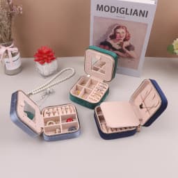 Clever Compartmentalized Design Small Body Hand Moving People Velvet Multifunctional Protection Jewelry Double Storage Box