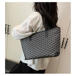 Best Superstar Show Casual Simple Diaper Bag Ladies Leather Crossbody Handbag Vintage Fashionable Bag High End Minimalist