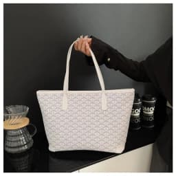 Best Superstar Show Casual Simple Diaper Bag Ladies Leather Crossbody Handbag Vintage Fashionable Bag High End Minimalist