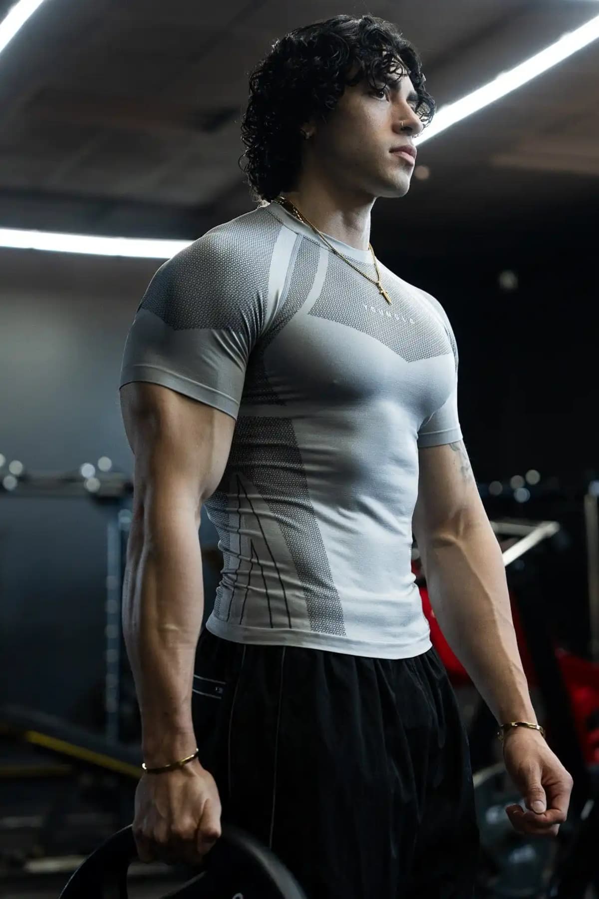 Men Seamless Compression T-shirt Quick Dry Breathable Gym Workout Tee Elastic Slim Fit Fitness Running Short Sleeve Sport Top fo