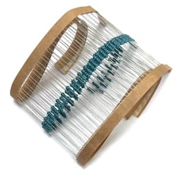 100pcs 1/4W Metal Film Resistor 1.8 2 2.2 18 20 22 180 200 220 R Ohm K M 1% 0.25W Five-color Ring Resistance 1R8 2R 2R2 18R 20R