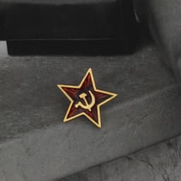1pc Retro USSR Symbol Enamel Pin Red Star Sickle Hammer Cold War Soviet CCCP Brooch Gift Icon Badge Lapel Pin for Coat Cap