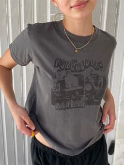 Classic Rock Graphic T-shirts Women Casual Summer Gray O Neck Short Sleeve Cotton Crop Top Vintage Streetwear Slim Y2k Tees Chic