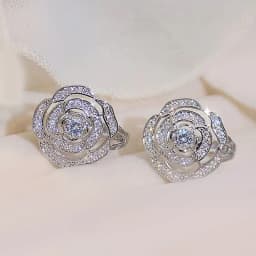 Huitan Fancy Cubic Zirconia Stud Earrings Women Delicate Design Fashion Versatile Ear Jewelry Luxury Wedding Party Accessories