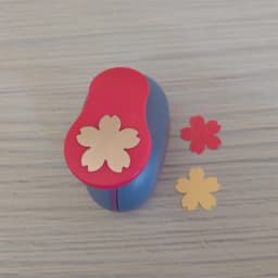 1.8cm - 2.5cm Flower Furador Diy Paper Cut Eva Foam Maker Puncher Scrapbooking Labor Saving For Hole Punch DIY Handmade