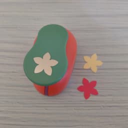 1.8cm - 2.5cm Flower Furador Diy Paper Cut Eva Foam Maker Puncher Scrapbooking Labor Saving For Hole Punch DIY Handmade