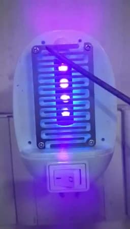 2Pcs LED Socket Mosquito Killer Lamp US/EU Plug Electric Mosquito Fly Bug Insect Trap Killer Night Lamp
