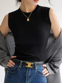 Camisole Vest for Women Round Neck Colourful Basic Sleeveless Undershirt Tops Tees with Coverage for Side Cleavage