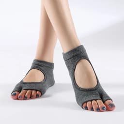 High Quality Women Yoga Socks Anti Slip Two Toe Sport Cotton Pilates Sock Breathable Quick-Dry Ballet Professiona Dance Sock