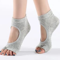 High Quality Women Yoga Socks Anti Slip Two Toe Sport Cotton Pilates Sock Breathable Quick-Dry Ballet Professiona Dance Sock