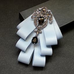 Luxury Fashion Bowties Bows Tie Brooch Fabric Crystal Pins And Brooches Corsage Butterfly Blouse Accessories Pin Lapel for Women
