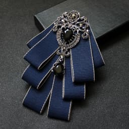 Luxury Fashion Bowties Bows Tie Brooch Fabric Crystal Pins And Brooches Corsage Butterfly Blouse Accessories Pin Lapel for Women
