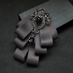 Luxury Fashion Bowties Bows Tie Brooch Fabric Crystal Pins And Brooches Corsage Butterfly Blouse Accessories Pin Lapel for Women
