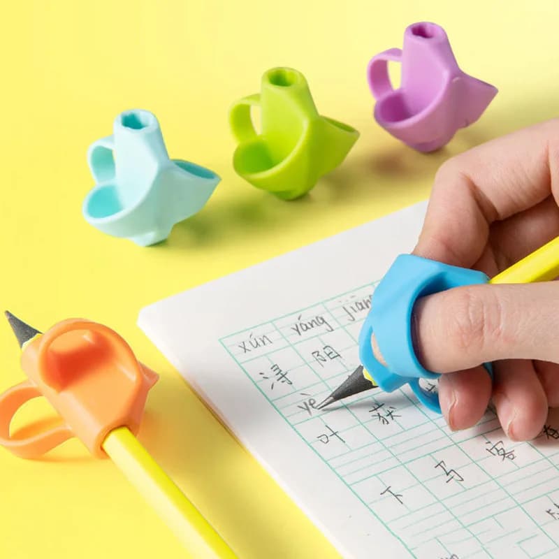 Kids Pen Grip Posture Corrector – Silicone Pencil Holder for Children, Ergonomic Writing Aid Tool for Handwriting Practice