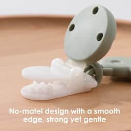 Silicone Pacifier Clips, BPA Free One-Piece Design Pacifier Holder for Baby Boy and Girl 3 Month+, Baby Accessories