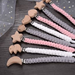 Simple Crochet Cotton Cloth Baby Pacifier Chain Moon Heart Beech Wood Clip For Handmade Baby Nipple Soother Chain Teething Toy