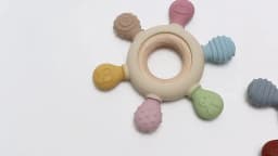 1pc Food Grade Baby Silicone Teether Rudder Shape Wooden Ring Teething Toys BPA Free Infant Chewing Nursing Toy Newborn Gifts
