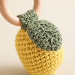 1PC Baby Lemon Crochet Ratter Toys Wood Teether Fruit Cotton Music Rattle Baby Teether Rodent Infant Gym Mobile Rattles Toy Gift