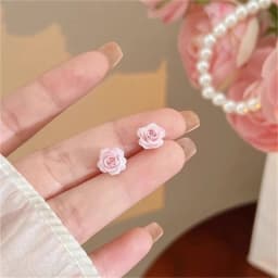 Exquisite Resin Pink Color Roses Flower Stud Earring Women Europe America Simple Bling Jewelry Birthday Friend Christmas Gift