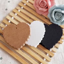 50pcs Round Paper Tag Labels Kraft Paper Cards Love Heart Hang Tags Blank for Jewelry Packaging DIY Couples Lovers Christmas