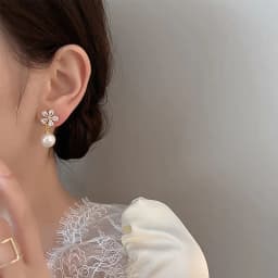 Elegant Sweet Flower Stud Earrings For Women Exquisite Zircon Imitation Pearl Flowers Earring Party Christmas Jewelry Gift