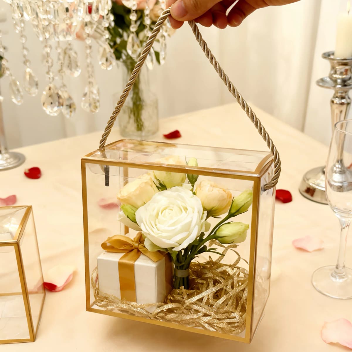 10 PVC Plastic Large Gift Boxes With Handles And a Laminated Design, Perfect For Christmas, Weddings, Birthdays And Parties.