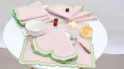 Lotus Shaped Embroidered Edge Napkins 4pcs/set Thickened Pure Cotton Breathable Placemats for Weddings Christmas Daily Party