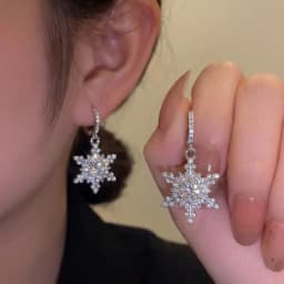 Luxury Sparking Crystal Snowflake Earrings For Women Shiny Zircon Imitation Pearl Earring Christmas New Year Party Jewelry Gifts