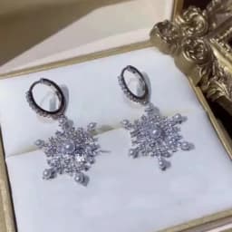 Luxury Sparking Crystal Snowflake Earrings For Women Shiny Zircon Imitation Pearl Earring Christmas New Year Party Jewelry Gifts