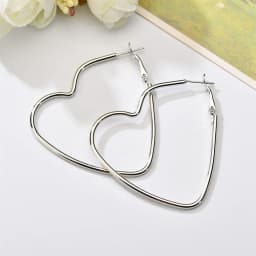 Minimalist Big Heart Hoop Earring for Women Unique Gold Color Wave Loop Ear Statement Party Jewelry LOVE Christmas Gift