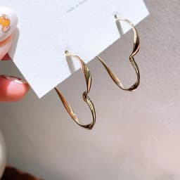 Minimalist Big Heart Hoop Earring for Women Unique Gold Color Wave Loop Ear Statement Party Jewelry LOVE Christmas Gift